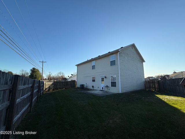 111 Calumet Ct, Elizabethtown, KY 42701