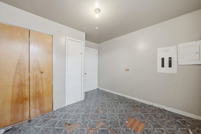 129 49th Avenue, Bellwood, IL 60104