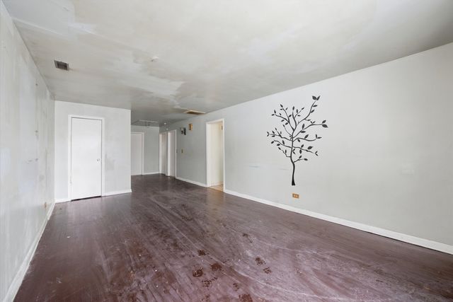 129 49th Avenue, Bellwood, IL 60104