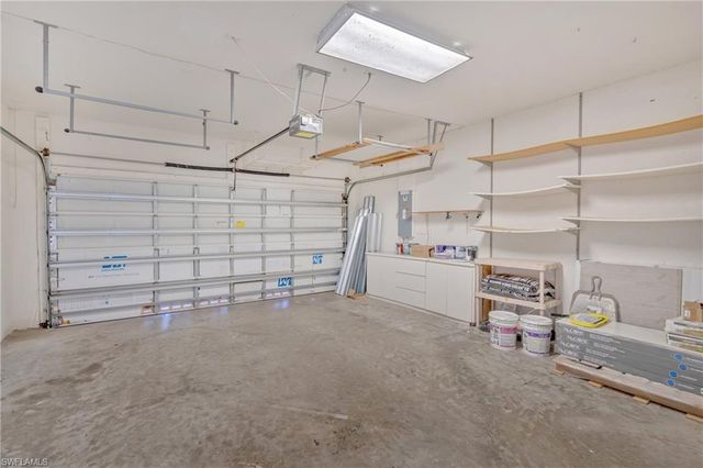 2822 Inlet Cove LN W, Naples, FL 34120