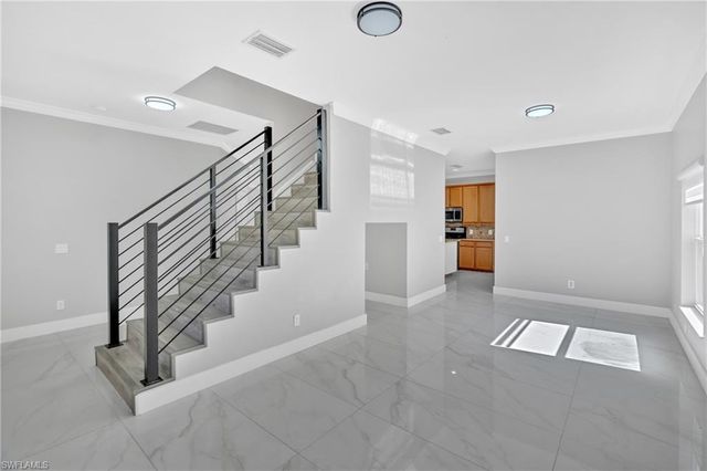 2822 Inlet Cove LN W, Naples, FL 34120