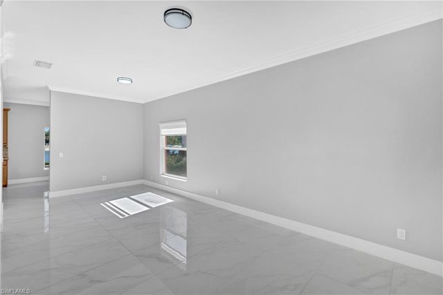 2822 Inlet Cove LN W, Naples, FL 34120