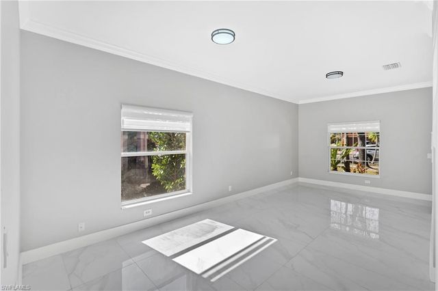 2822 Inlet Cove LN W, Naples, FL 34120