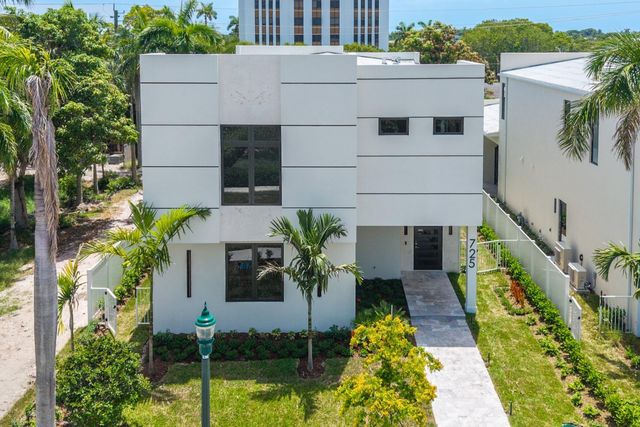 715 SE 4th Avenue, Delray Beach, FL 33483