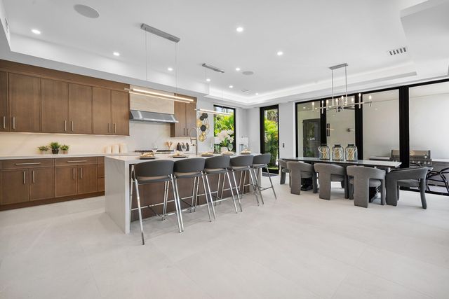 715 SE 4th Avenue, Delray Beach, FL 33483