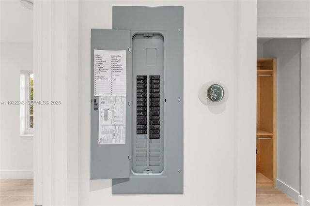 1880 NE 180th St, North Miami Beach, FL 33162