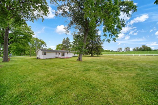 9801 Peterson Road, Brooklyn, MI 49230