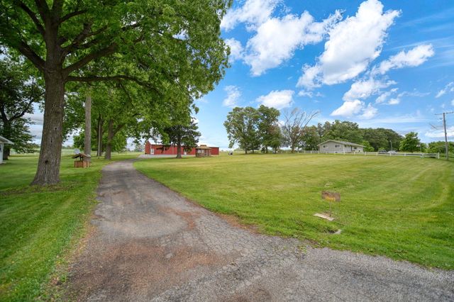 9801 Peterson Road, Brooklyn, MI 49230