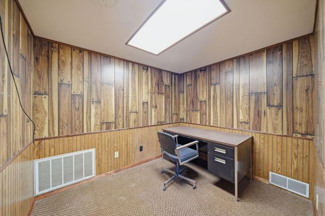 9801 Peterson Road, Brooklyn, MI 49230