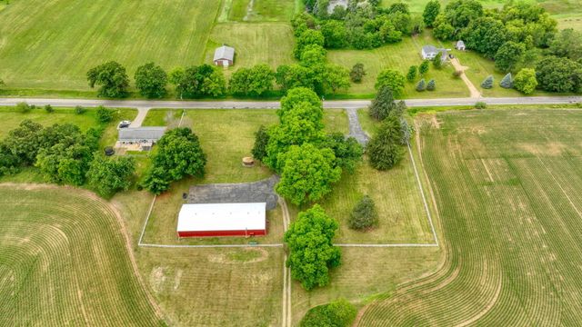 9801 Peterson Road, Brooklyn, MI 49230