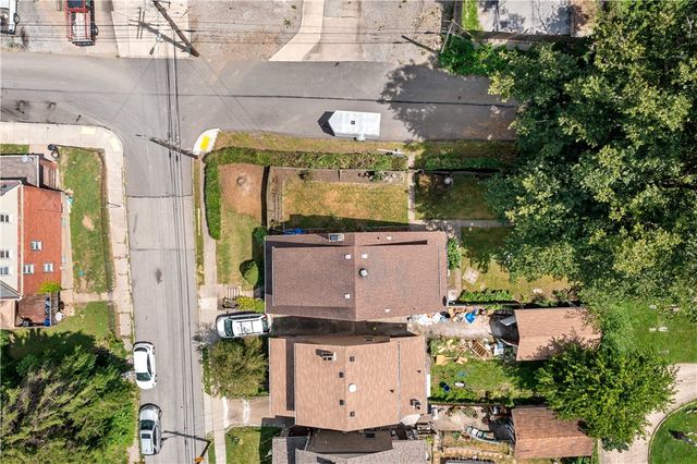 200 Wilbur St, Bon Air, PA 15210