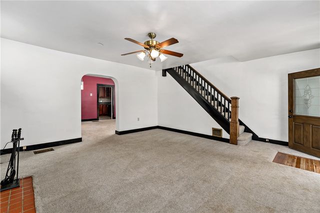 200 Wilbur St, Bon Air, PA 15210