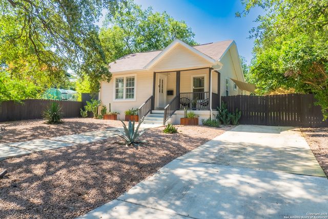 1023 W ROSEWOOD AVE, San Antonio, TX 78201