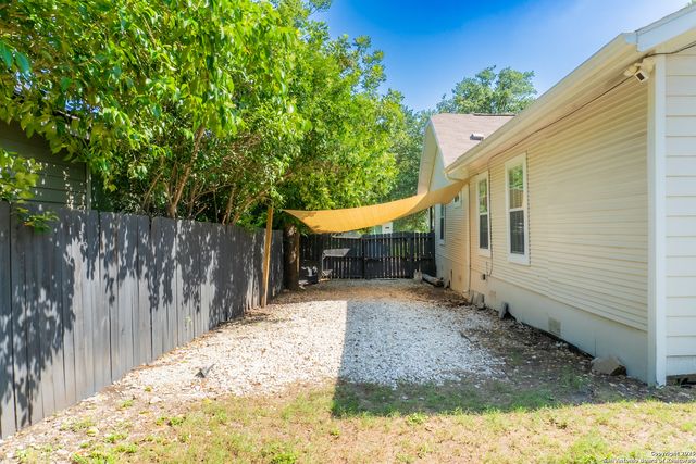 1023 W ROSEWOOD AVE, San Antonio, TX 78201