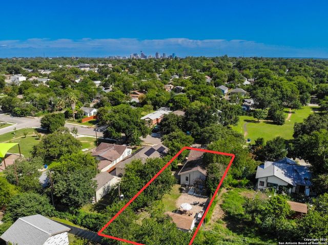 1023 W ROSEWOOD AVE, San Antonio, TX 78201
