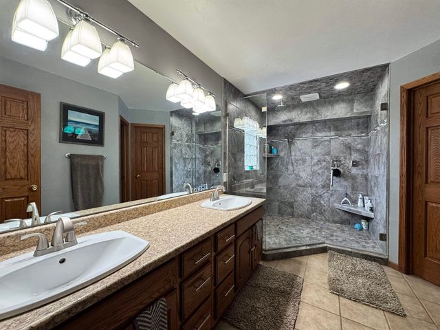 4720 Orellana Avenue, Cedar Falls, IA 50613