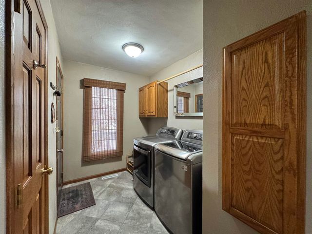 4720 Orellana Avenue, Cedar Falls, IA 50613