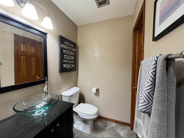 4720 Orellana Avenue, Cedar Falls, IA 50613