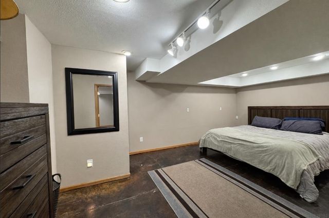 4720 Orellana Avenue, Cedar Falls, IA 50613