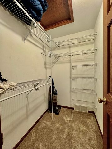 4720 Orellana Avenue, Cedar Falls, IA 50613