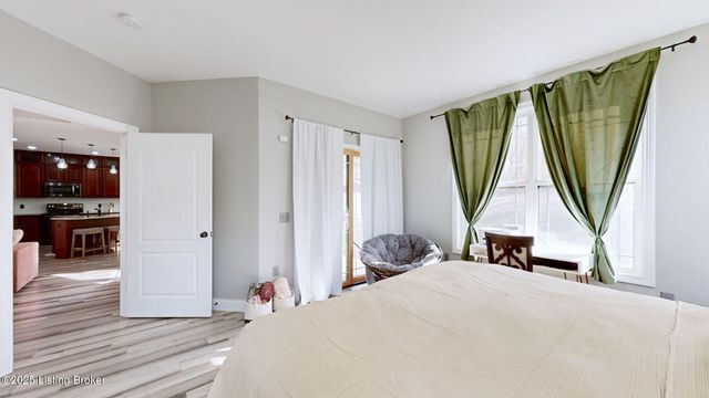 389 Fernwood Dr, Mt Washington, KY 40047