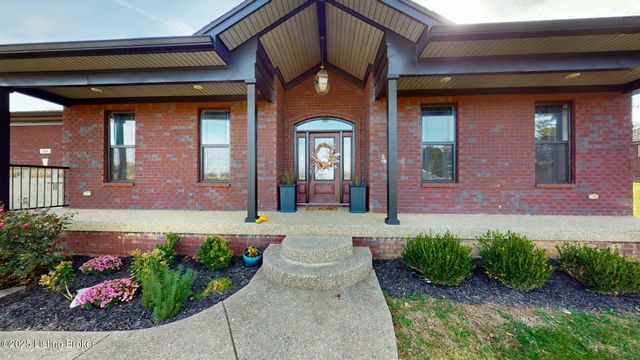 389 Fernwood Dr, Mt Washington, KY 40047