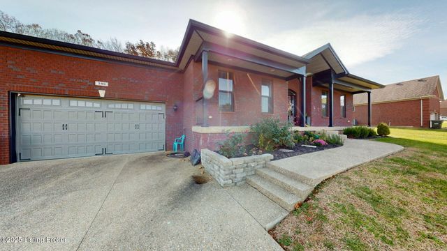 389 Fernwood Dr, Mt Washington, KY 40047