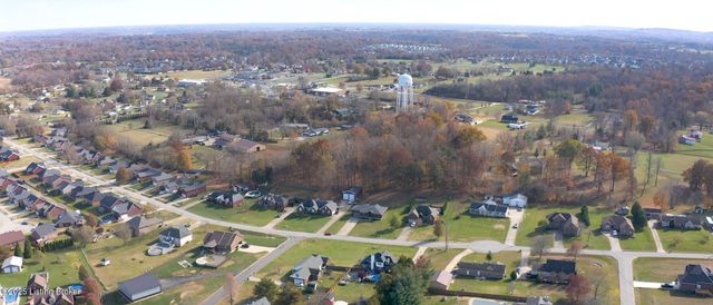 389 Fernwood Dr, Mt Washington, KY 40047