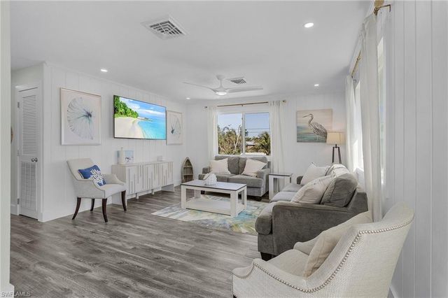 5389 Serenity CV, Bokeelia, FL 33922