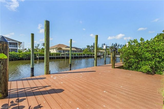 5389 Serenity CV, Bokeelia, FL 33922