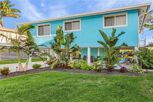 5389 Serenity CV, Bokeelia, FL 33922