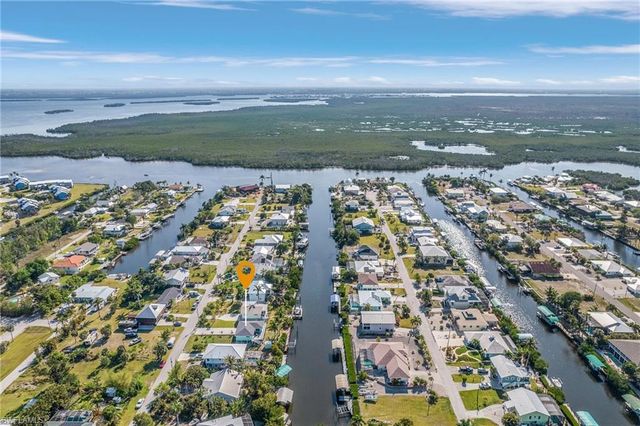 5389 Serenity CV, Bokeelia, FL 33922