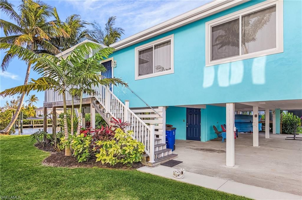 5389 Serenity CV, Bokeelia, FL 33922