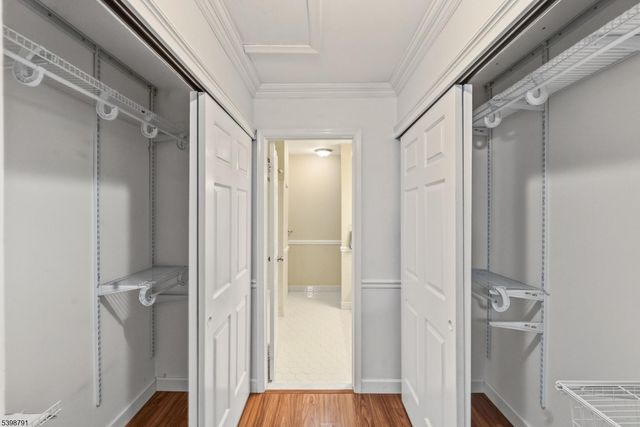 8 Brookline Ct, Montgomery Twp., NJ 08540