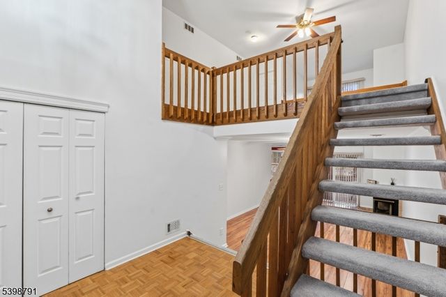 8 Brookline Ct, Montgomery Twp., NJ 08540