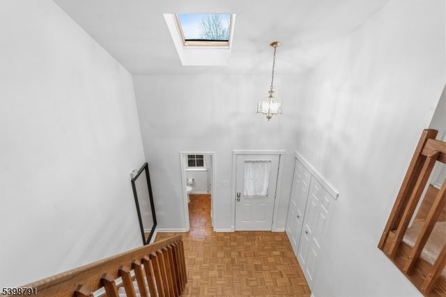 8 Brookline Ct, Montgomery Twp., NJ 08540