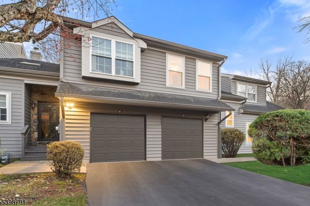 8 Brookline Ct, Montgomery Twp., NJ 08540