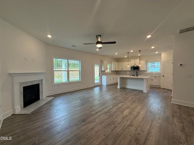 189 Kipling Creek Drive, Fuquay Varina, NC 27526