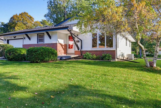 5421 Laura LANE, Greendale, WI 53129