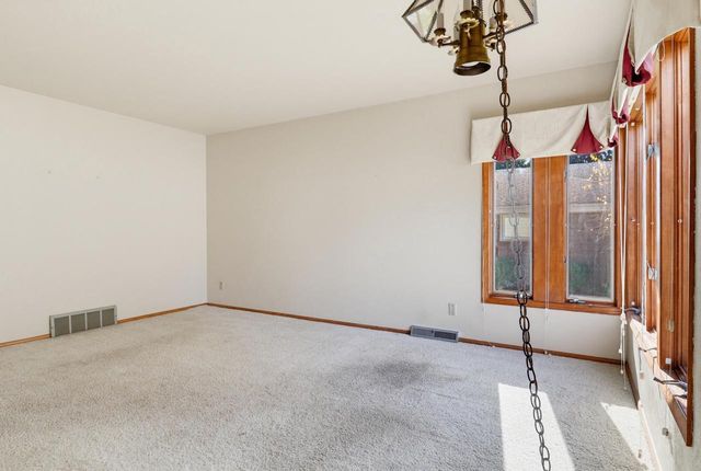 5421 Laura LANE, Greendale, WI 53129