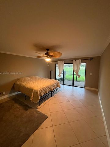 16233 Laurel Dr 17, Weston, FL 33326