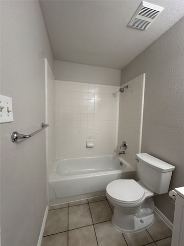 619 Mary Wilson Drive, Lancaster, TX 75146