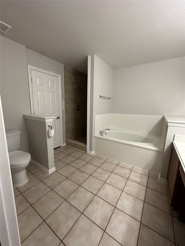 619 Mary Wilson Drive, Lancaster, TX 75146