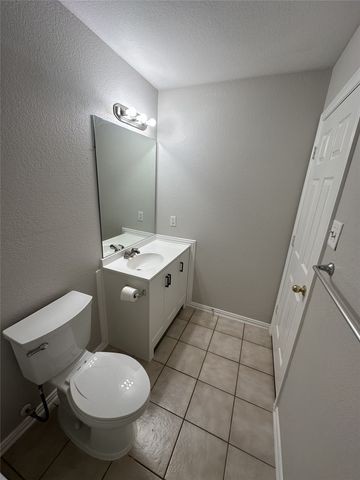 619 Mary Wilson Drive, Lancaster, TX 75146