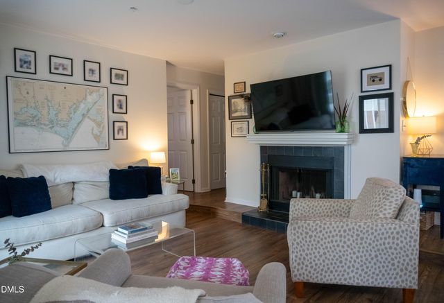1021 Brighthurst Drive 206, Raleigh, NC 27605