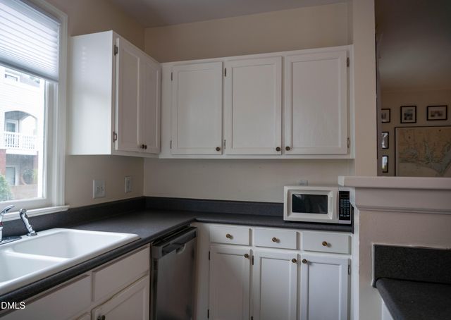 1021 Brighthurst Drive 206, Raleigh, NC 27605