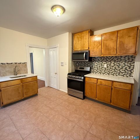 215 Woodlawn Terrace 1, Waterbury, CT 06710