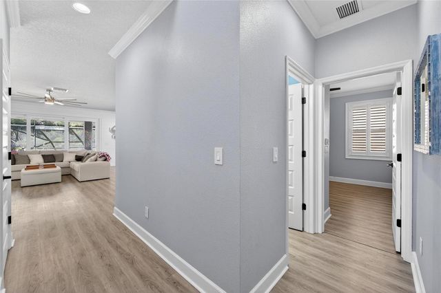 7504 LANTERN PARK AVENUE, Apollo Beach, FL 33572