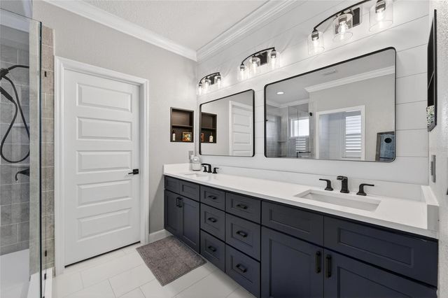 7504 LANTERN PARK AVENUE, Apollo Beach, FL 33572