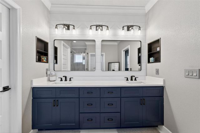 7504 LANTERN PARK AVENUE, Apollo Beach, FL 33572